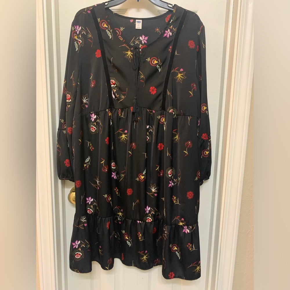 Old Navy black lined floral dress